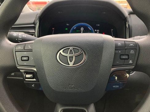 Used 2026 Toyota Camry LE w/ Convenience Package FWD image 17