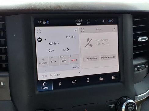 Used 2022 RAM 1500 Laramie AWD/4WD image 24