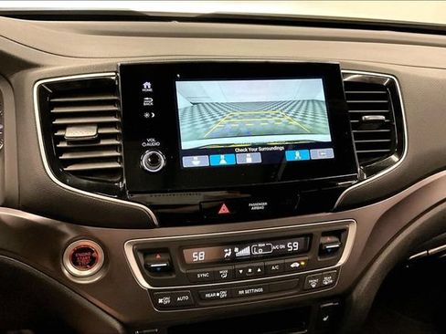 Used 2025 Honda Passport EX-L image 30