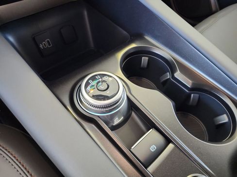 New 2026 Ford Explorer Active w/ Active Comfort Package image 14