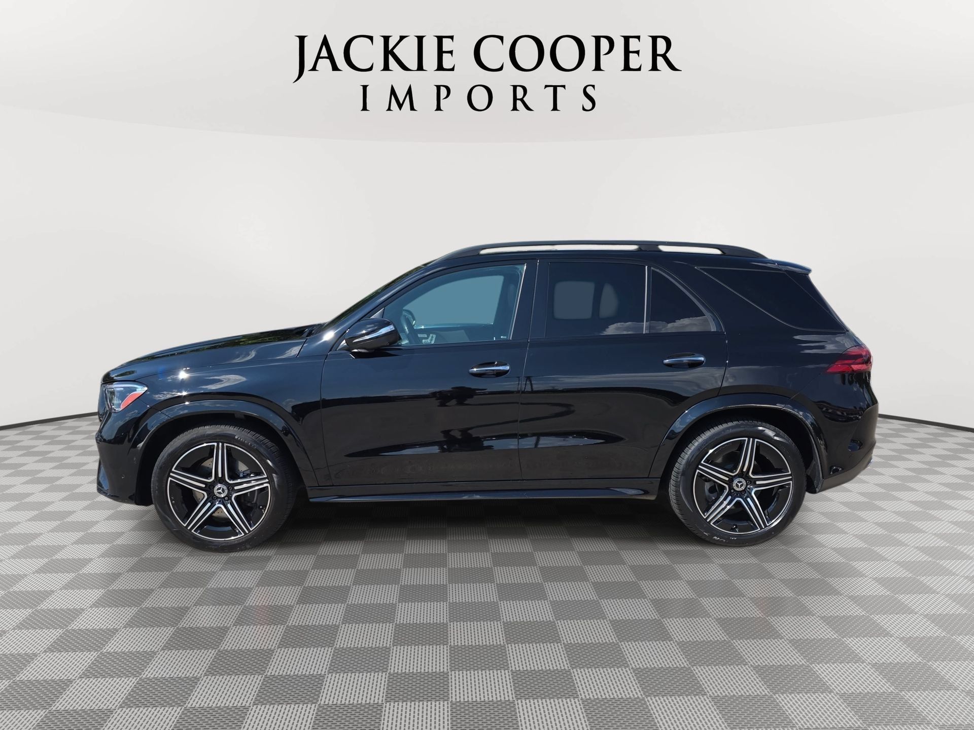 Used 2024 Mercedes-Benz GLE 350 4MATIC image 8