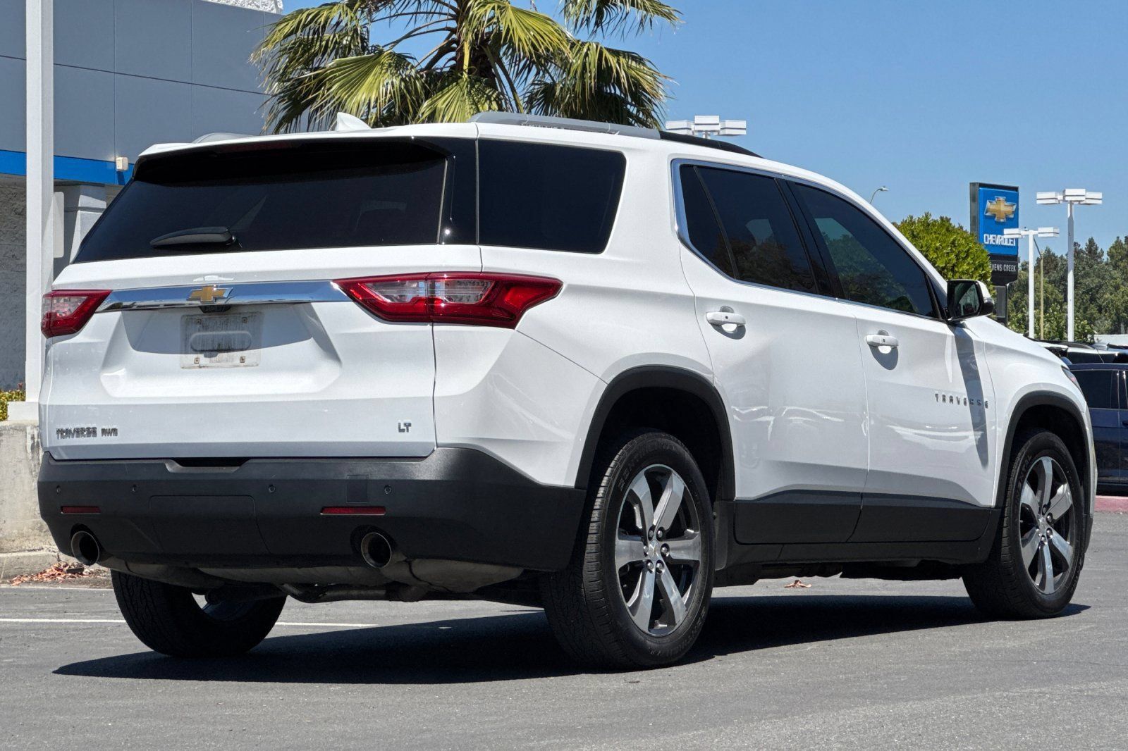 Used 2018 Chevrolet Traverse LT w/ LPO, Floor Liner Package AWD/4WD image 5