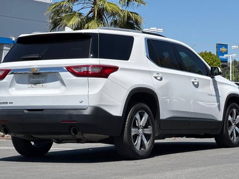 Used 2018 Chevrolet Traverse LT w/ LPO, Floor Liner Package AWD/4WD image 5