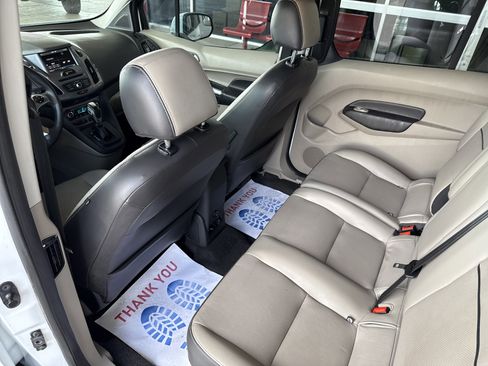 Used 2015 Ford Transit Connect Titanium image 14