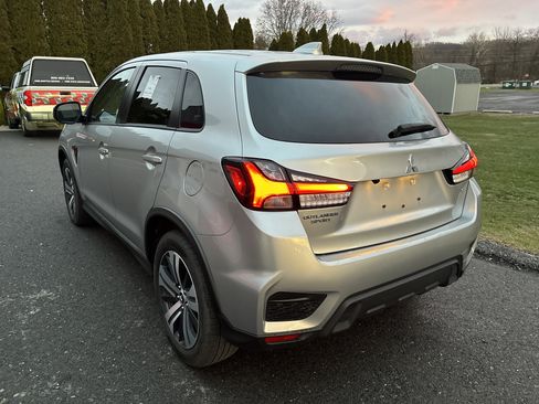 Used 2025 Mitsubishi Outlander Sport SE image 6