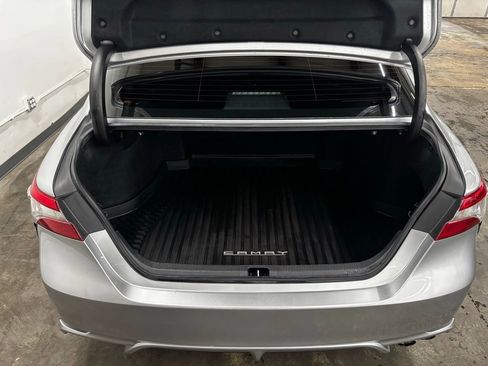 Used 2019 Toyota Camry SE image 28