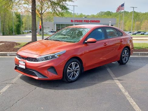 Used 2023 Kia Forte LXS image 7