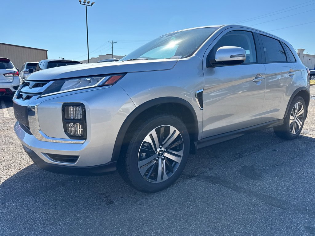 New 2027 Mitsubishi Outlander Sport SE FWD image 3