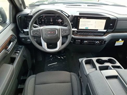 New 2026 GMC Sierra 1500 Elevation w/ X31 Off-Road Package AWD/4WD image 12