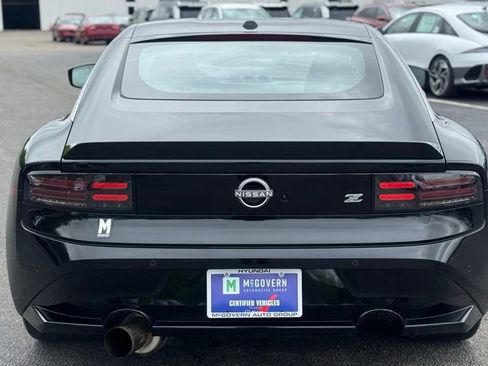 Used 2024 Nissan Z Performance w/ Floor Mat Package RWD image 3