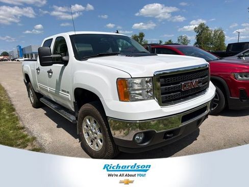 Used 2011 GMC Sierra 3500 SLE w/ SLE Preferred Package AWD/4WD image 1
