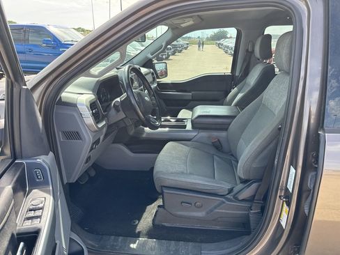 Used 2022 Ford F150 XLT w/ Equipment Group 301A Mid AWD/4WD image 19