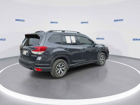 Used 2019 Subaru Forester Premium image 8