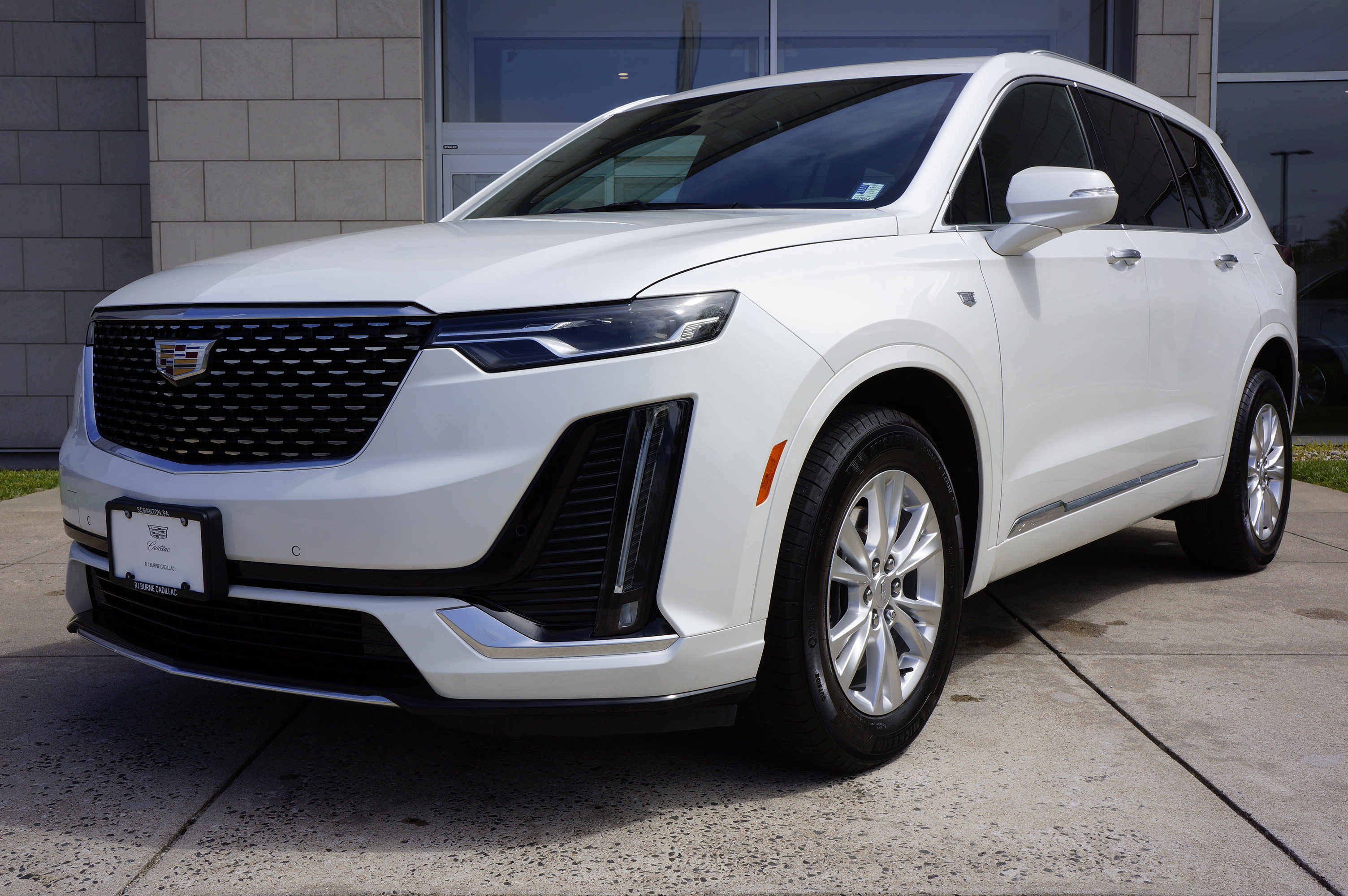 Used 2024 Cadillac XT6 Luxury AWD/4WD image 12