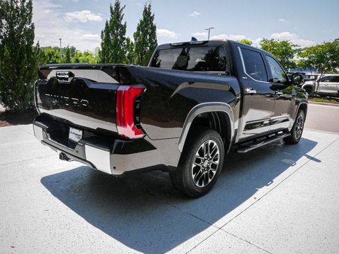 Used 2023 Toyota Tundra Limited AWD/4WD image 8