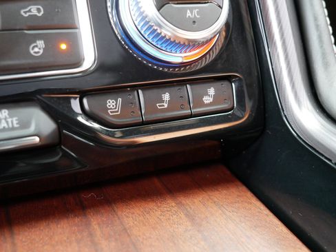 Certified 2023 GMC Yukon Denali Ultimate image 32