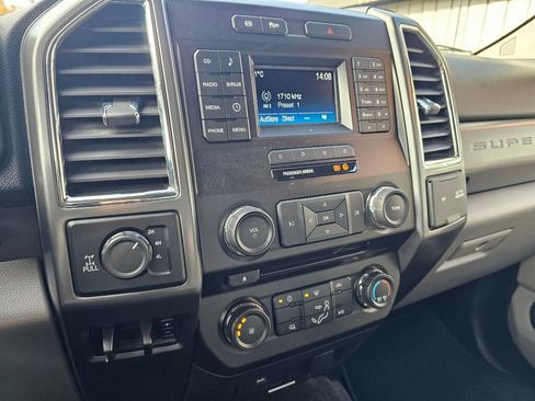 Used 2017 Ford F350 XLT image 33