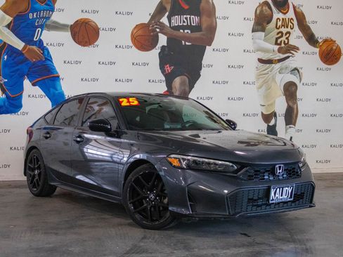 Used 2025 Honda Civic Sport image 2