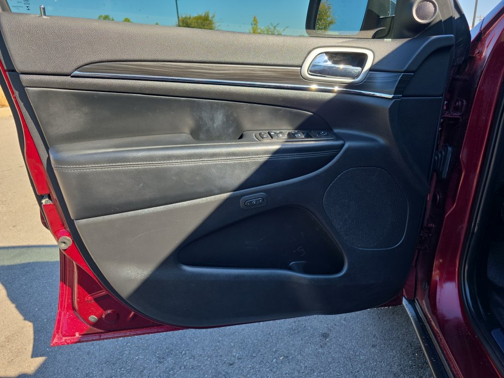 Used 2021 Jeep Grand Cherokee Limited RWD image 17