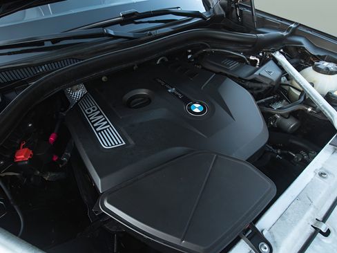 Used 2019 BMW X3 sDrive30i w/ Driving Assistance Package RWD image 34