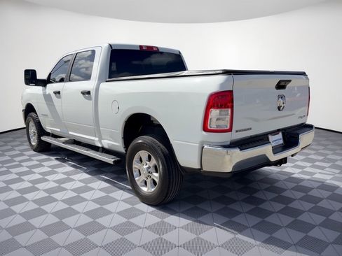 Used 2024 RAM 2500 Big Horn AWD/4WD image 3