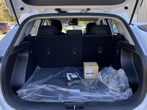 New 2026 Hyundai Kona SE image 12