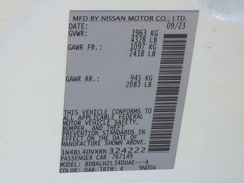 Used 2024 Nissan Altima 2.5 SV w/ SV Premium Package image 31