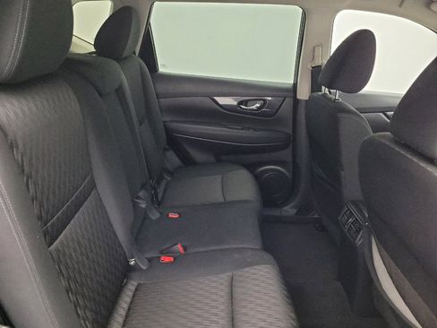 Used 2020 Nissan Rogue SV FWD image 19