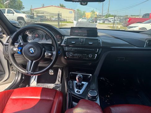 Used 2017 BMW M3 RWD image 26