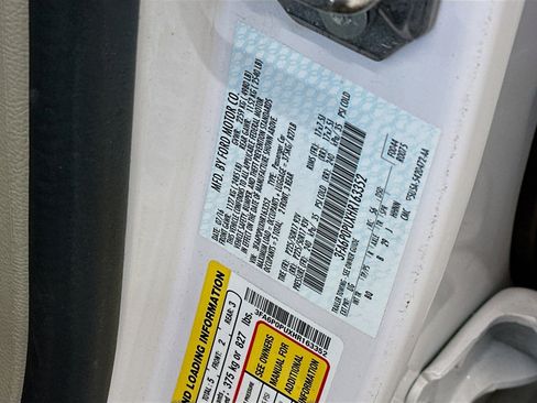 Used 2017 Ford Fusion Energi SE image 12