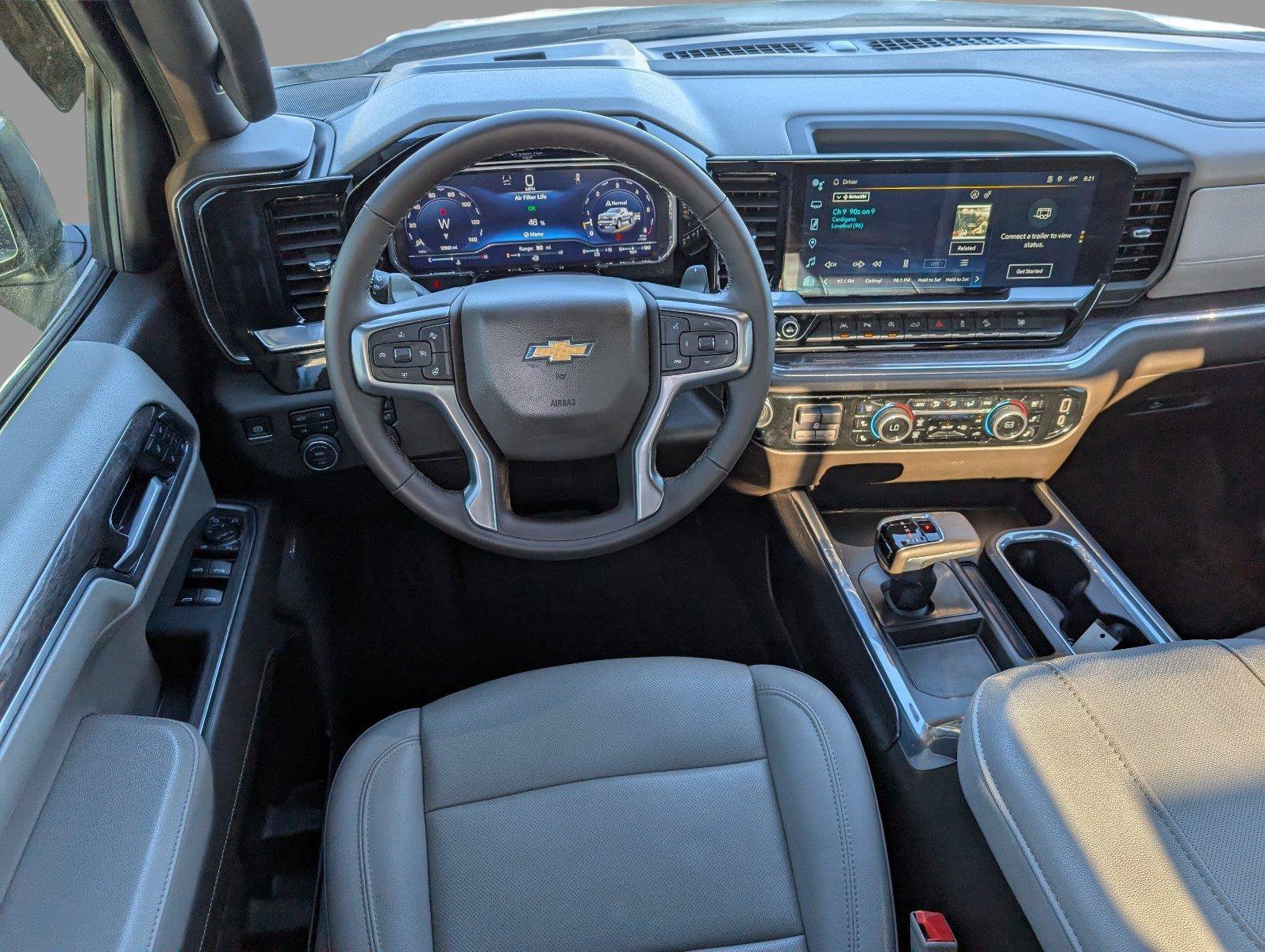 Used 2024 Chevrolet Silverado 1500 LTZ w/ LTZ Convenience Package II AWD/4WD image 31