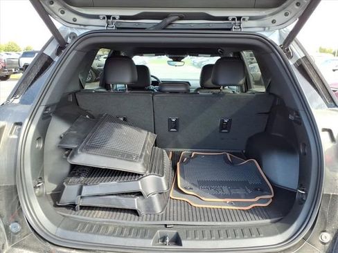 New 2026 GMC Terrain AT4 w/ Convenience Package III image 19