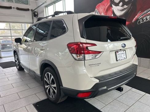 Used 2021 Subaru Forester Limited image 3