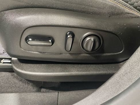 Used 2020 Chevrolet Equinox LT AWD/4WD image 20