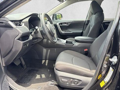 Certified 2025 Toyota RAV4 XLE FWD image 10