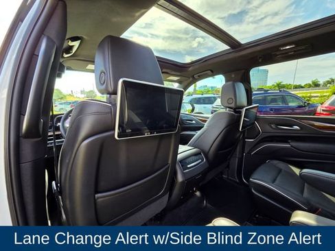 Used 2024 Cadillac Escalade ESV Premium Luxury AWD/4WD image 24