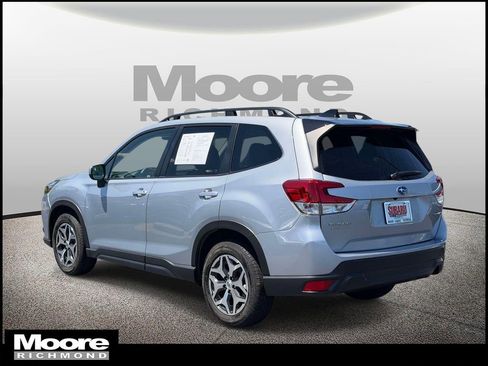 Certified 2024 Subaru Forester Premium AWD/4WD image 6