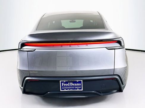 Used 2026 Tesla Model Y Long Range image 7