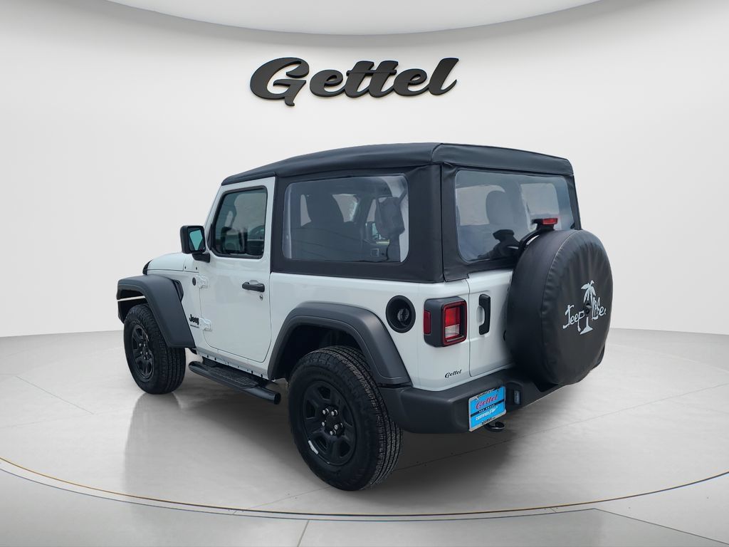 Used 2026 Jeep Wrangler Sport AWD/4WD image 6