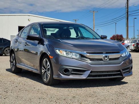 Used 2017 Honda Civic EX-T image 3