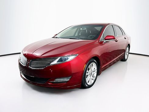 Used 2016 Lincoln MKZ FWD image 3