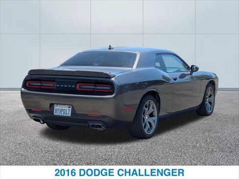 Used 2016 Dodge Challenger SXT Plus RWD image 7