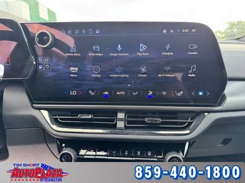 Used 2025 Chevrolet Equinox EV RS FWD image 5