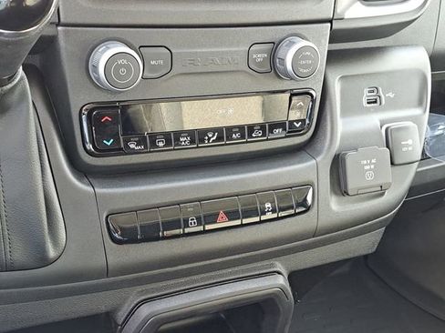 New 2026 RAM ProMaster 2500 w/ Quick Order Package 22G SLT image 13