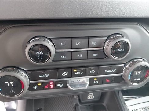 New 2026 Ford Bronco Outer Banks AWD/4WD image 19