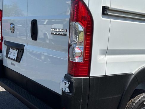 New 2026 RAM ProMaster 1500 w/ Convenience Group FWD image 15
