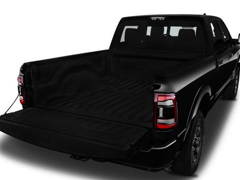 Used 2017 RAM 2500 Laramie w/ Sport Appearance Group AWD/4WD image 7