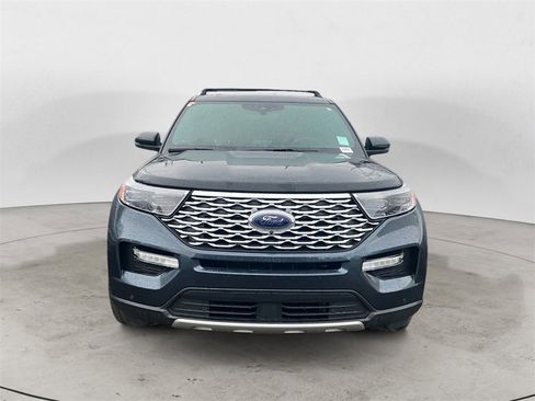 Used 2022 Ford Explorer Platinum w/ Technology Package image 3
