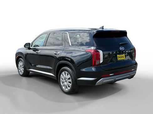 Used 2024 Hyundai Palisade SEL FWD image 3