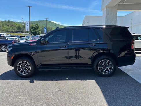 Used 2024 Chevrolet Tahoe Z71 w/ Luxury Package AWD/4WD image 24